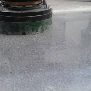 Lợi ích từ phương pháp này sẽ làm cho sàn bê tông đạt độ bằng phẳng, bóng láng, mịn nhẵn