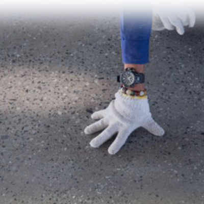 Chuẩn bị bề mặt sàn khi thi công sơn Epoxy